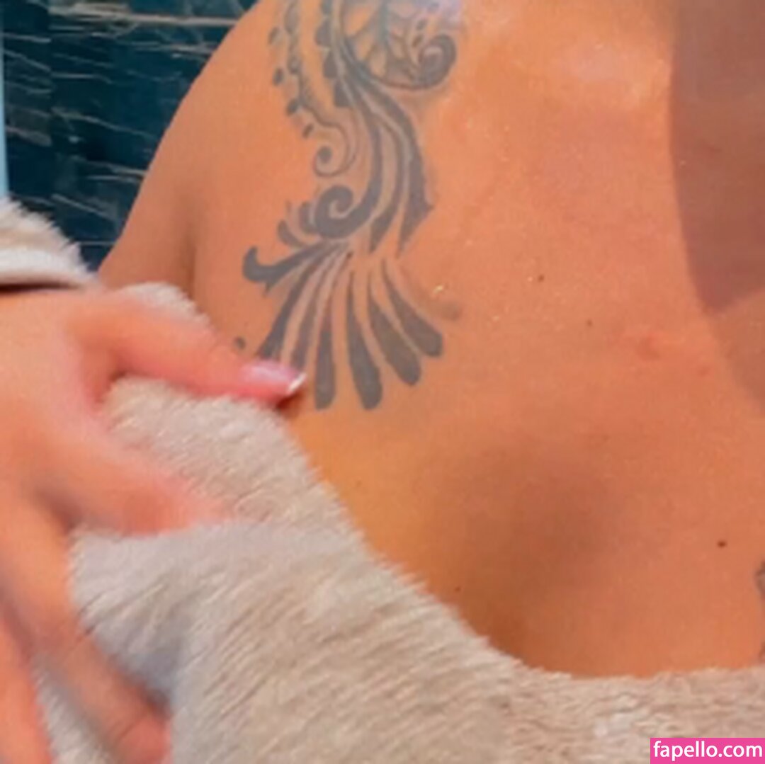 Photo by Naianna Paulla